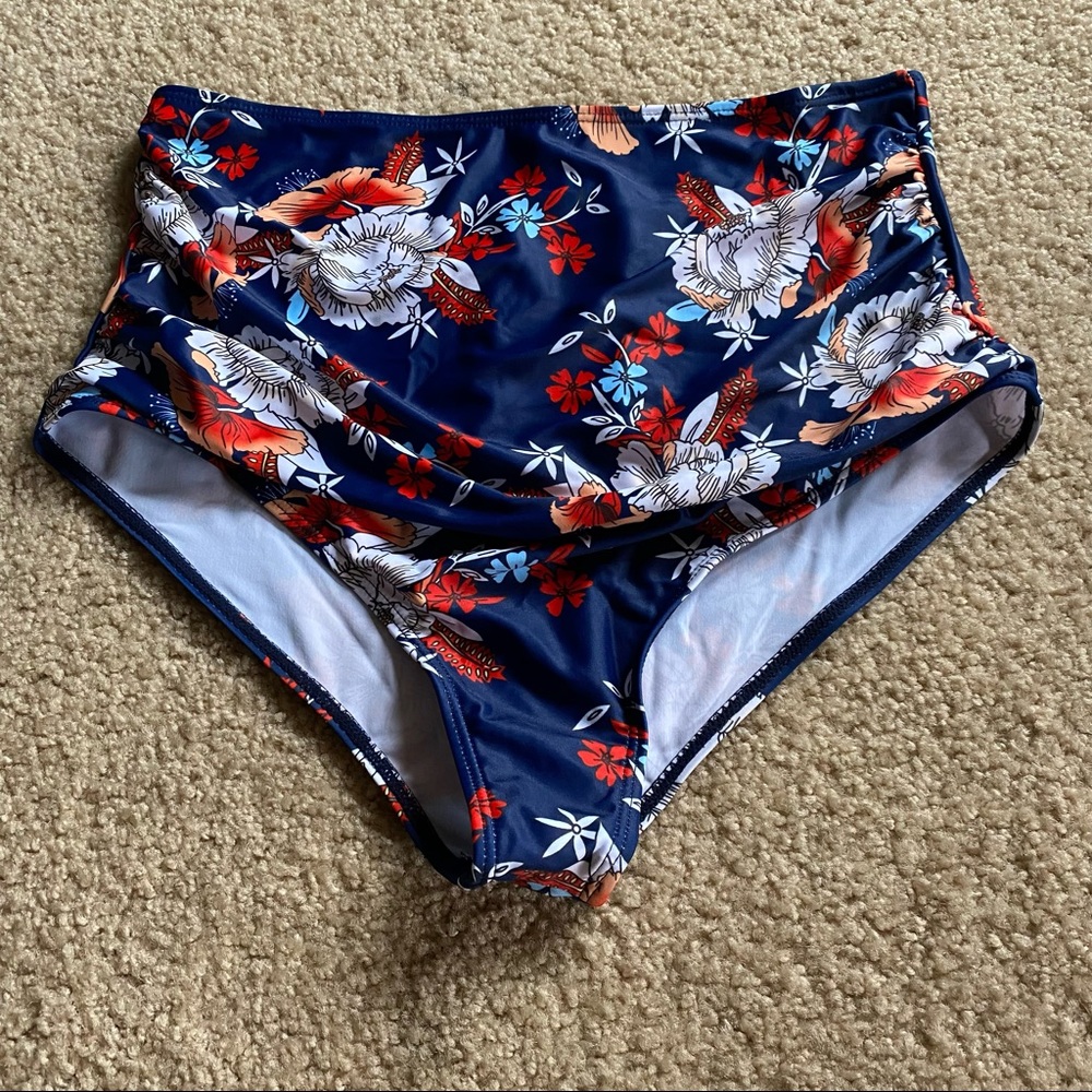 Swimsuit, Floral Bottoms BNWT